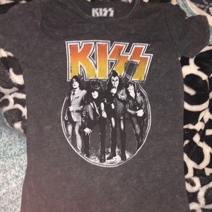 a kiss t shirt